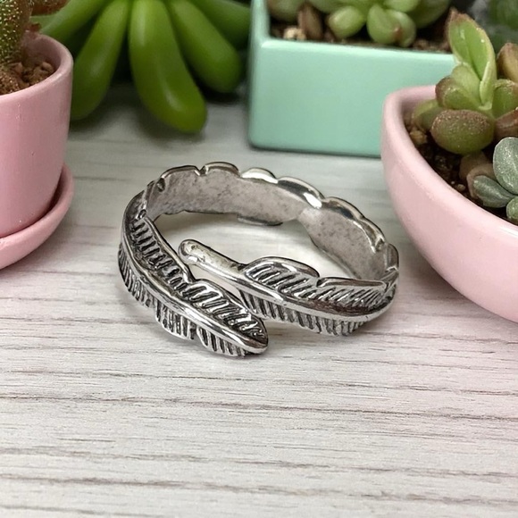5 For $25💫Trendy Modish Silver Feather Ring - Picture 6 of 6